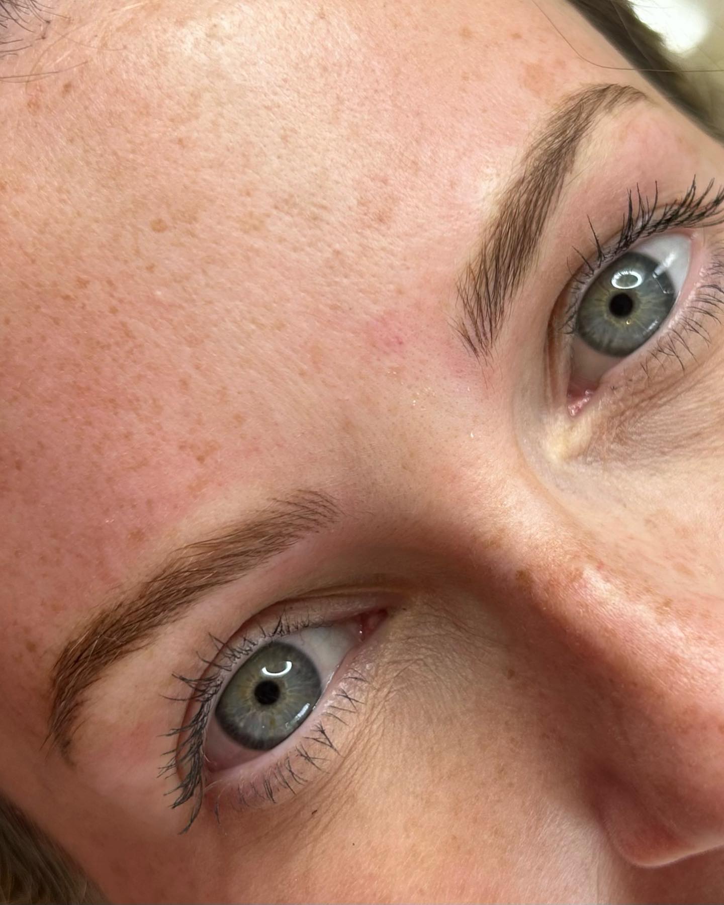 Rebecca Ryther Brows and Make-Up - Rebecca Ryther Brows and Make-Up